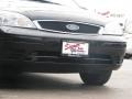 2005 Pitch Black Ford Focus ZX3 SE Coupe  photo #7