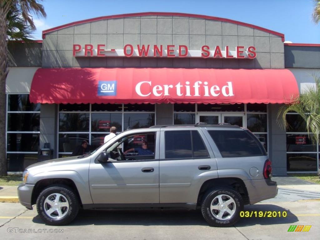 Graystone Metallic Chevrolet TrailBlazer