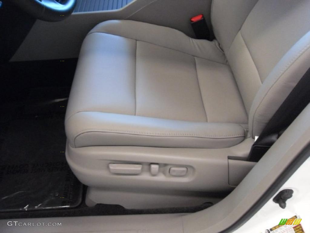 2010 Pilot Touring - Taffeta White / Gray photo #8