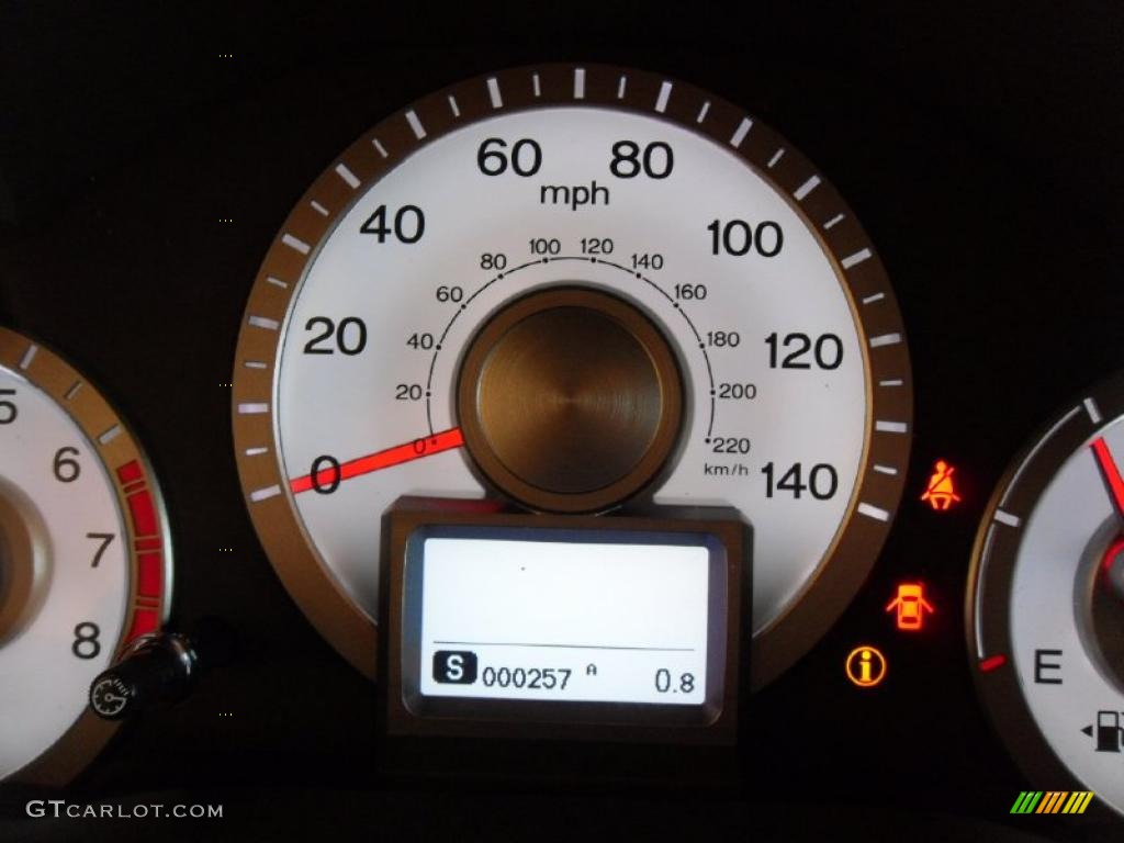 2010 Pilot Touring - Taffeta White / Gray photo #16