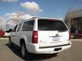 Summit White - Suburban LT 4x4 Photo No. 13