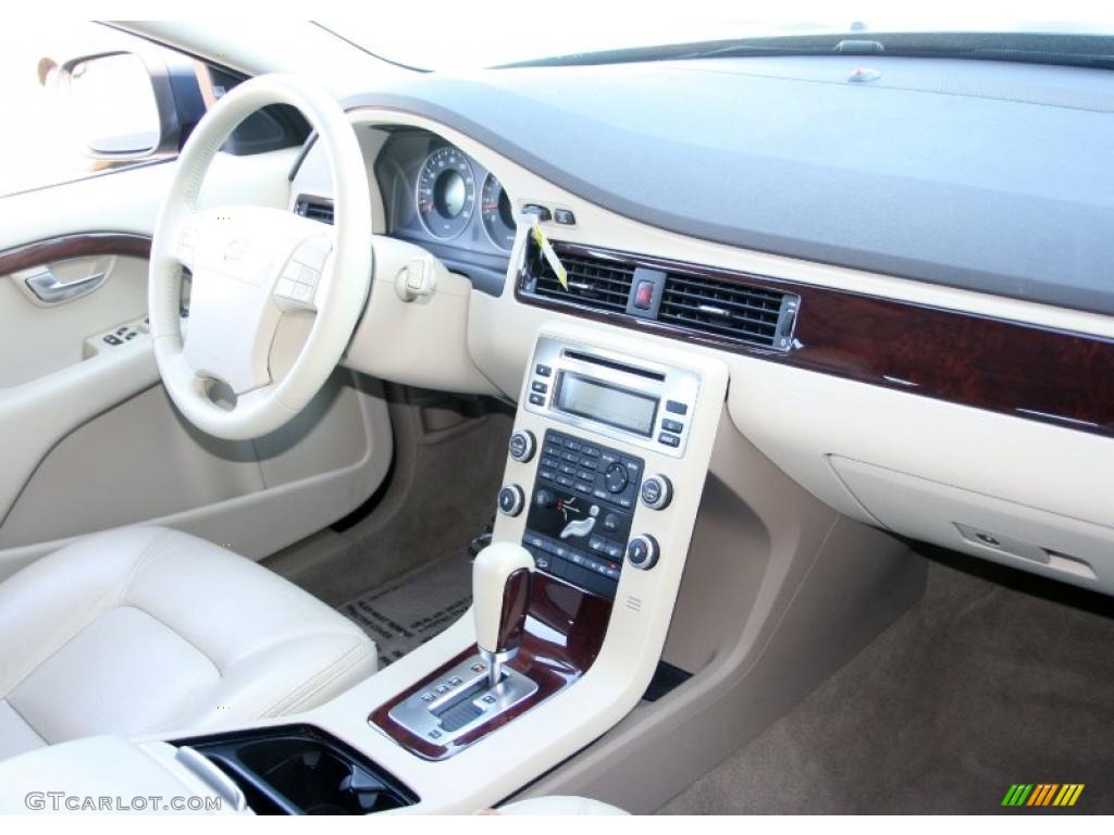 2008 XC70 AWD - Barents Blue Metallic / Sandstone Beige photo #15