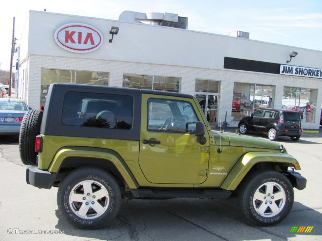 2008 Wrangler Sahara 4x4 - Rescue Green Metallic / Dark Slate Gray/Medium Slate Gray photo #2