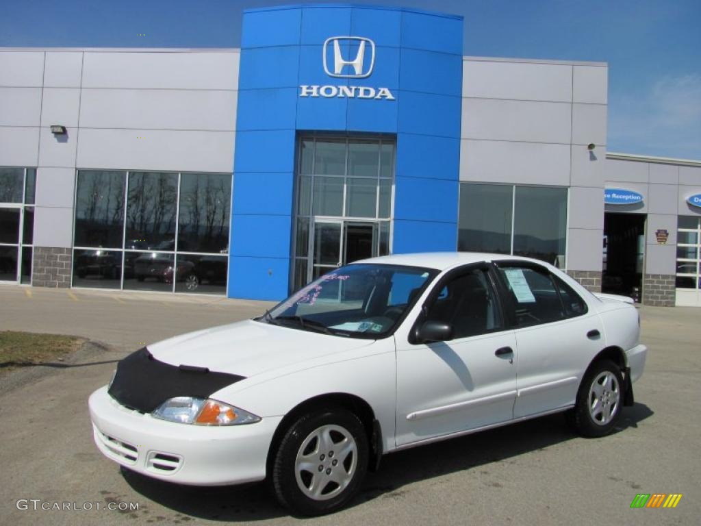 2001 Cavalier LS Sedan - Bright White / Medium Gray photo #1