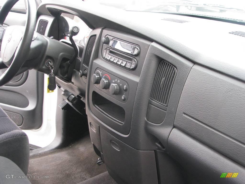 2005 Ram 1500 SLT Quad Cab - Bright White / Dark Slate Gray photo #19