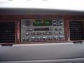 2001 Vibrant White Lincoln Town Car Executive  photo #23