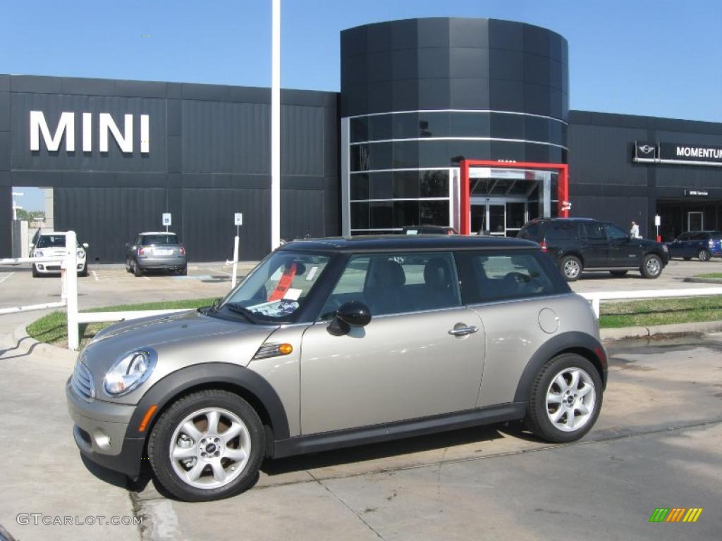 2009 Cooper Hardtop - Sparkling Silver Metallic / Punch Carbon Black Leather photo #1