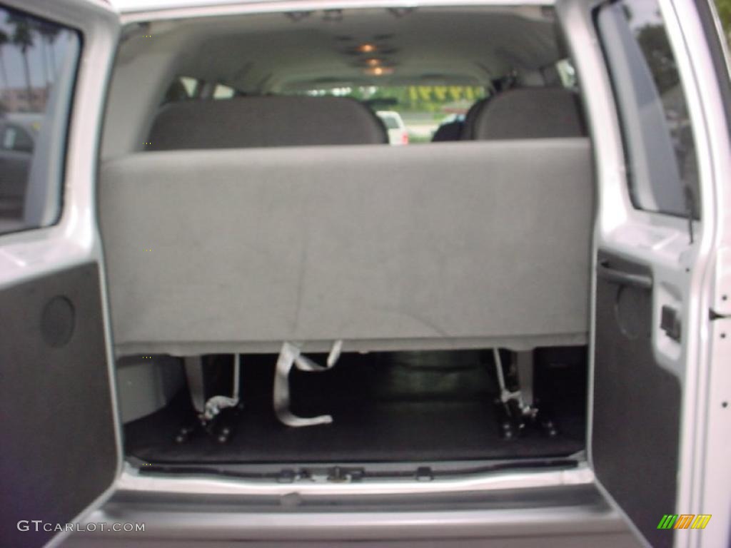 2007 E Series Van E350 Super Duty XL 15 Passenger - Silver Metallic / Medium Flint Grey photo #5