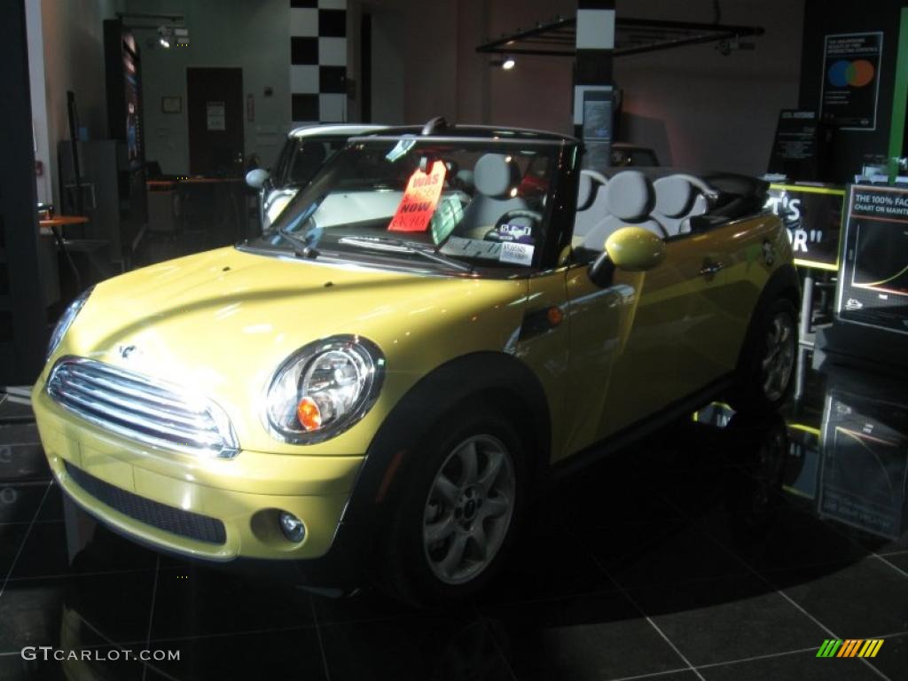 2009 Cooper Convertible - Interchange Yellow / Black/Yellow photo #2