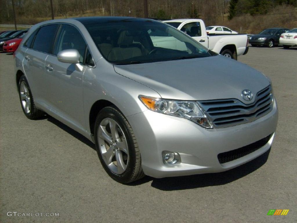 2009 Venza V6 AWD - Classic Silver Metallic / Gray photo #1