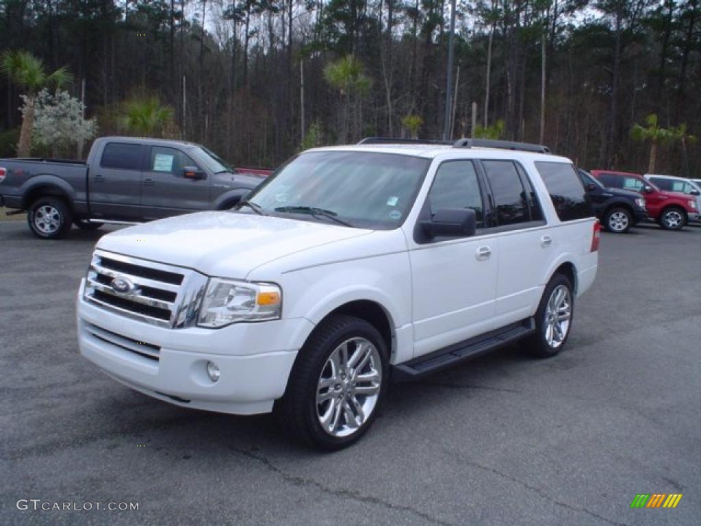 2009 Expedition XLT - Oxford White / Charcoal Black photo #1