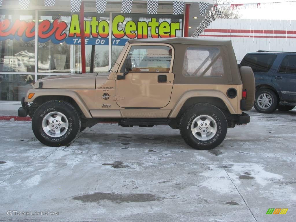 1999 Wrangler Sahara 4x4 - Desert Sand Pearlcoat / Camel/Dark Green photo #1