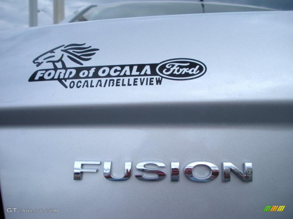 2010 Fusion Hybrid - Brilliant Silver Metallic / Medium Light Stone photo #4