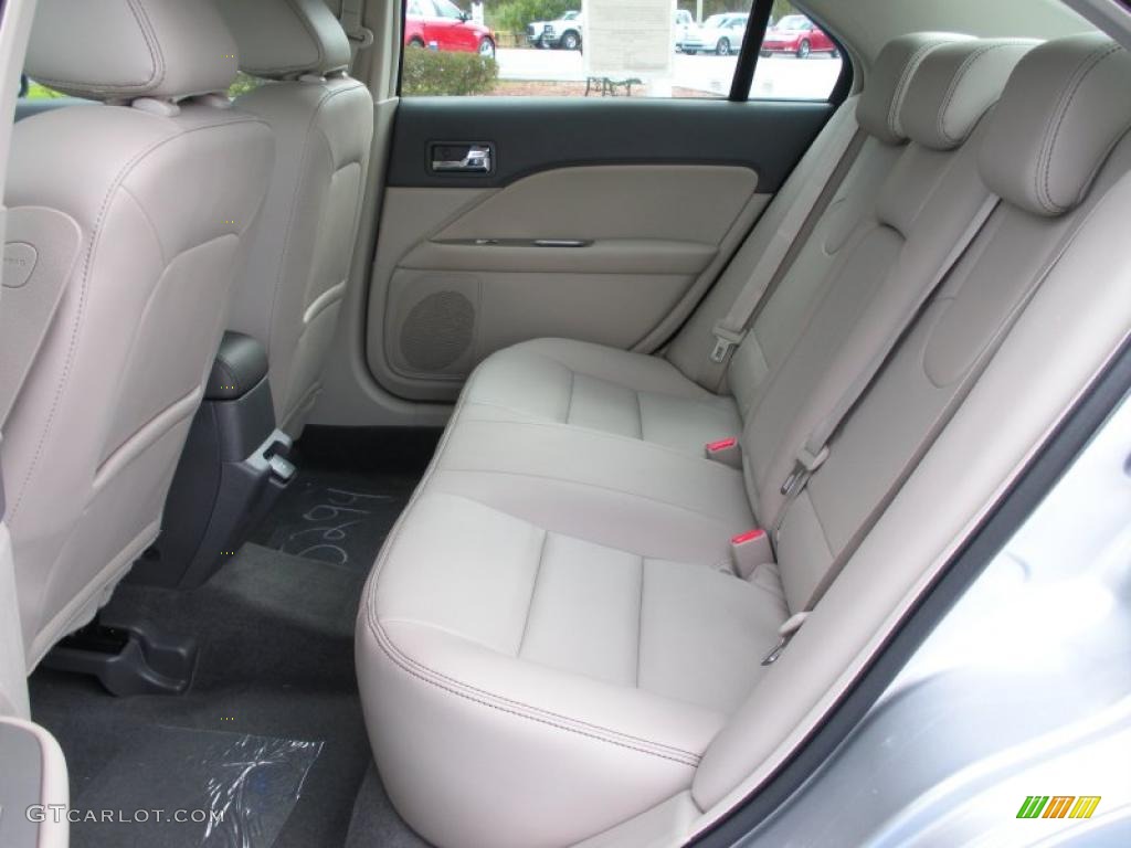 2010 Fusion Hybrid - Brilliant Silver Metallic / Medium Light Stone photo #7