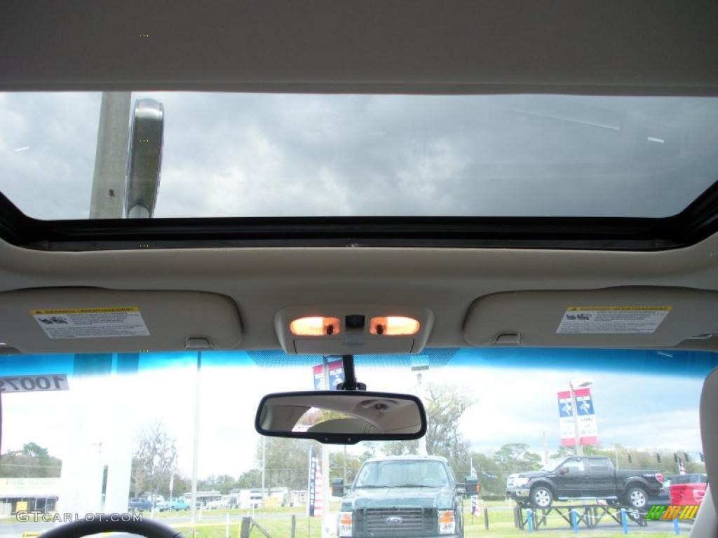 2010 Fusion Hybrid - Brilliant Silver Metallic / Medium Light Stone photo #9