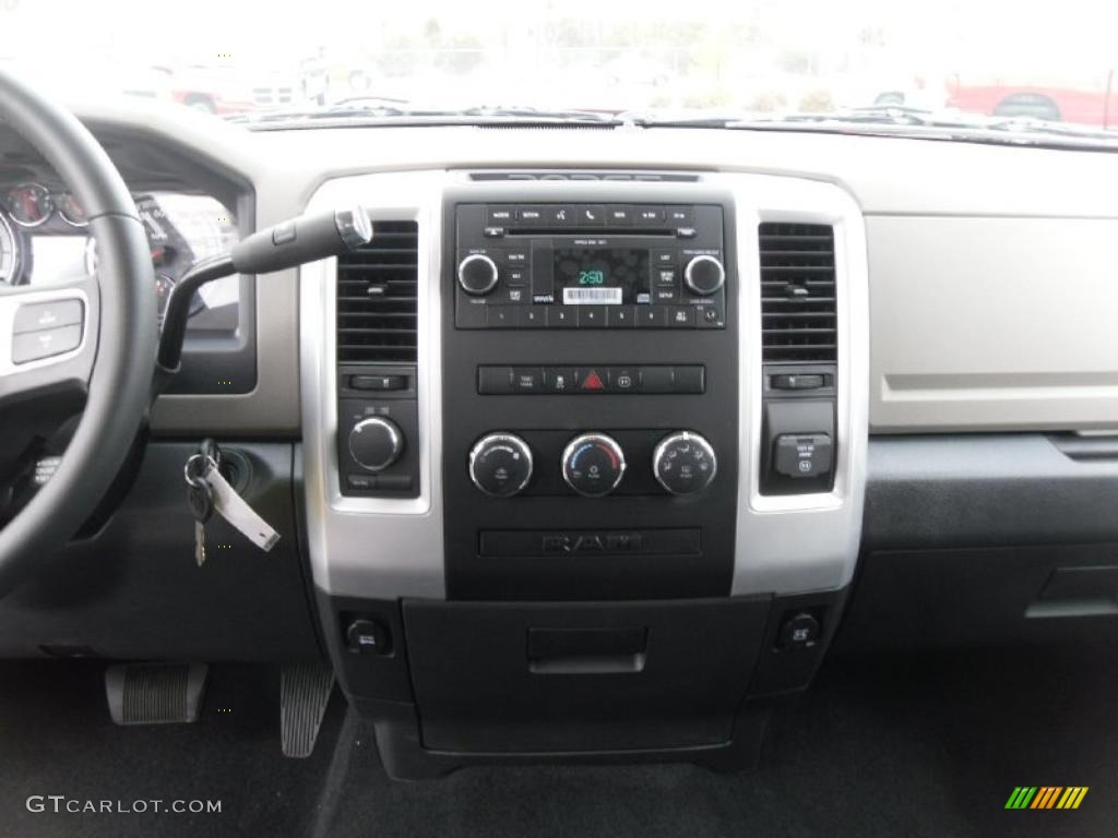 2010 Ram 1500 Big Horn Crew Cab 4x4 - Inferno Red Crystal Pearl / Dark Slate/Medium Graystone photo #15