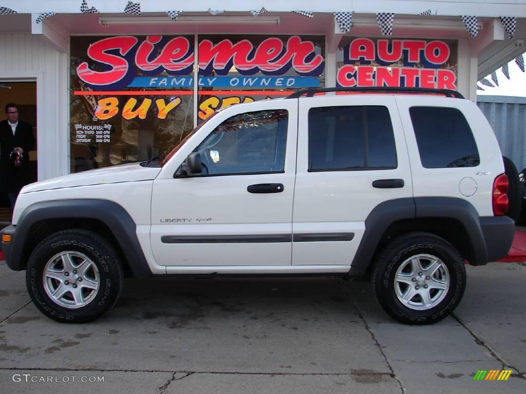 Stone White Jeep Liberty