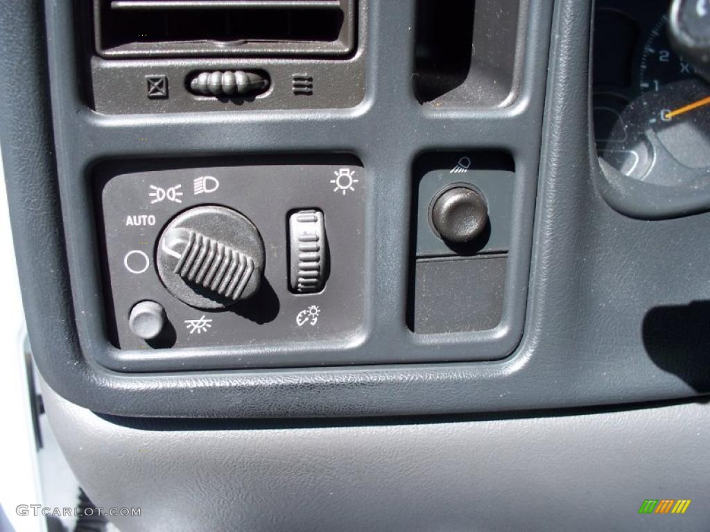 2005 Silverado 1500 Regular Cab - Summit White / Dark Charcoal photo #6