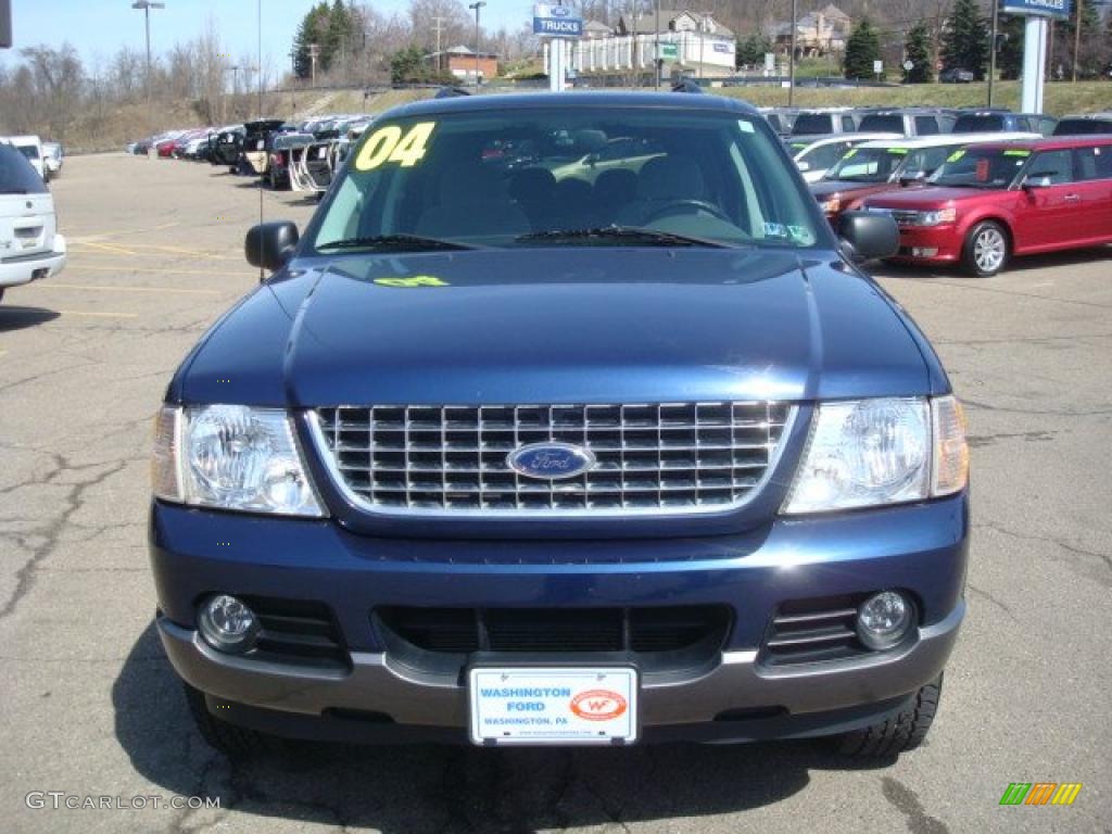 2004 Explorer XLT 4x4 - Medium Wedgewood Blue Metallic / Graphite photo #10