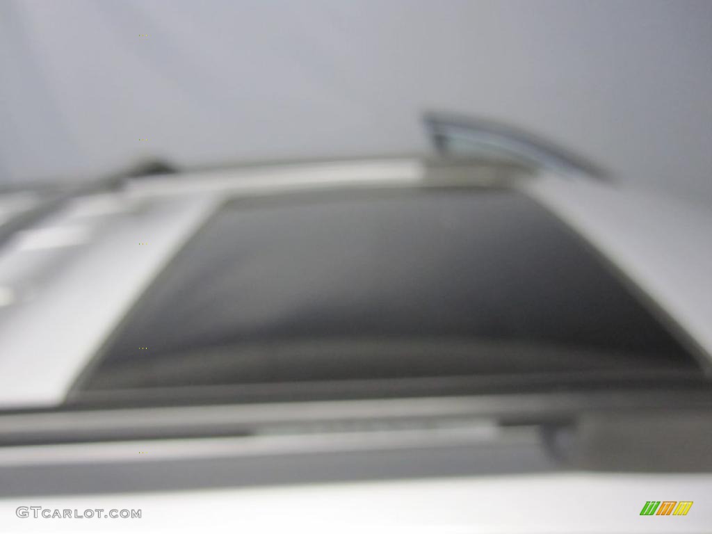 2005 Sorento EX 4WD - Clear Silver Metallic / Gray photo #9
