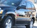 2006 Black Jeep Grand Cherokee Laredo 4x4  photo #28