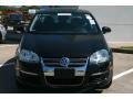 Black - Jetta SE Sedan Photo No. 10