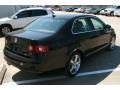 Black - Jetta SE Sedan Photo No. 15