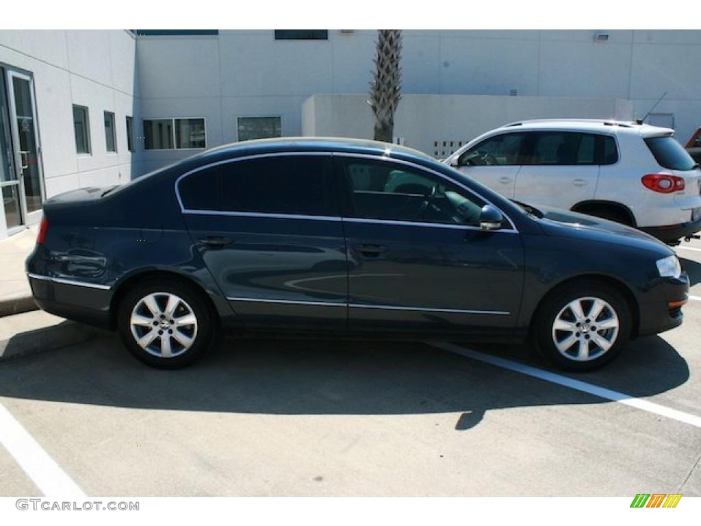 2006 Passat 2.0T Sedan - Blue Graphite Metallic / Classic Grey photo #4