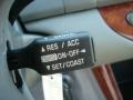 Black - Camry XLE Photo No. 17