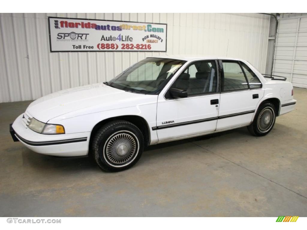 1993 Lumina Sedan - Bright White / Gray photo #4