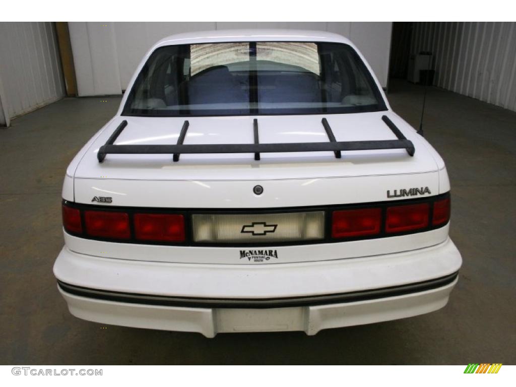 1993 Lumina Sedan - Bright White / Gray photo #6