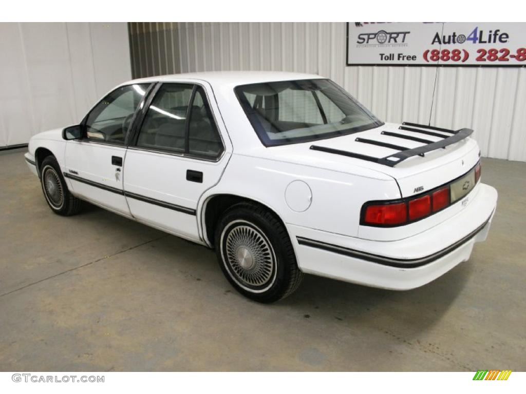 1993 Lumina Sedan - Bright White / Gray photo #7