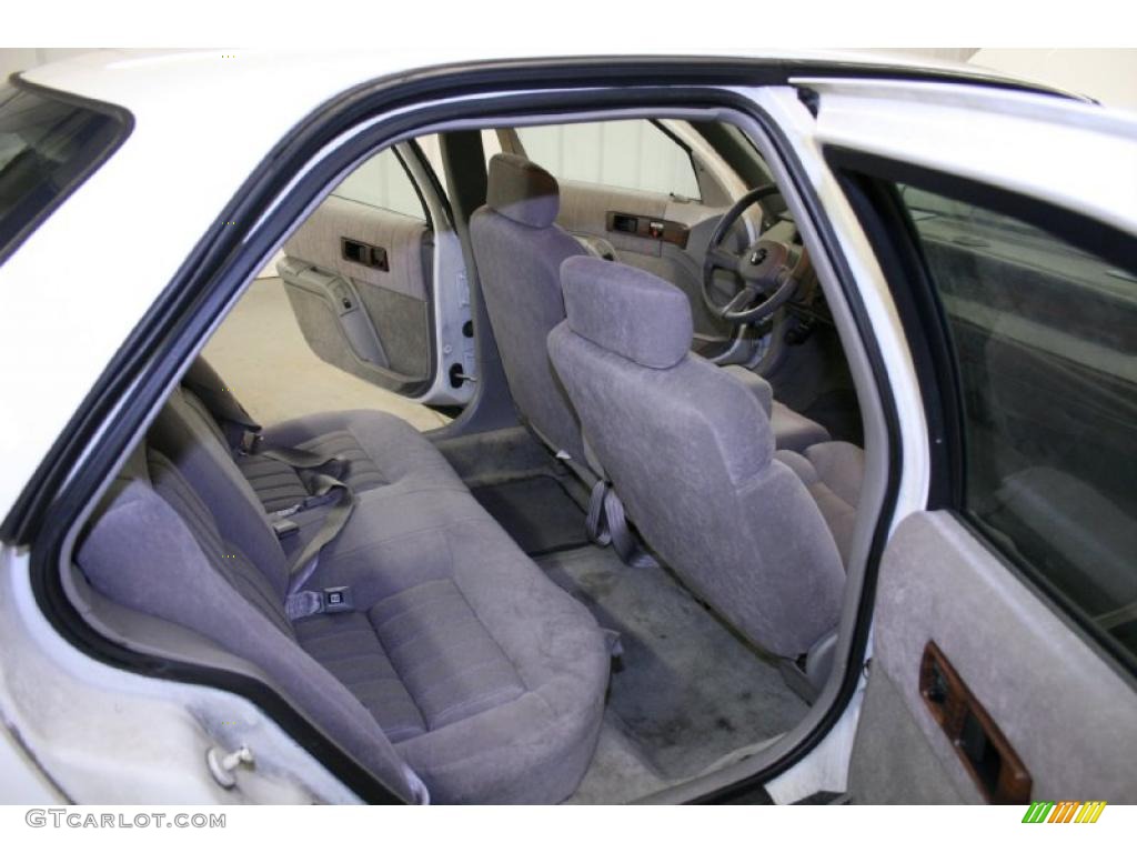 1993 Lumina Sedan - Bright White / Gray photo #10
