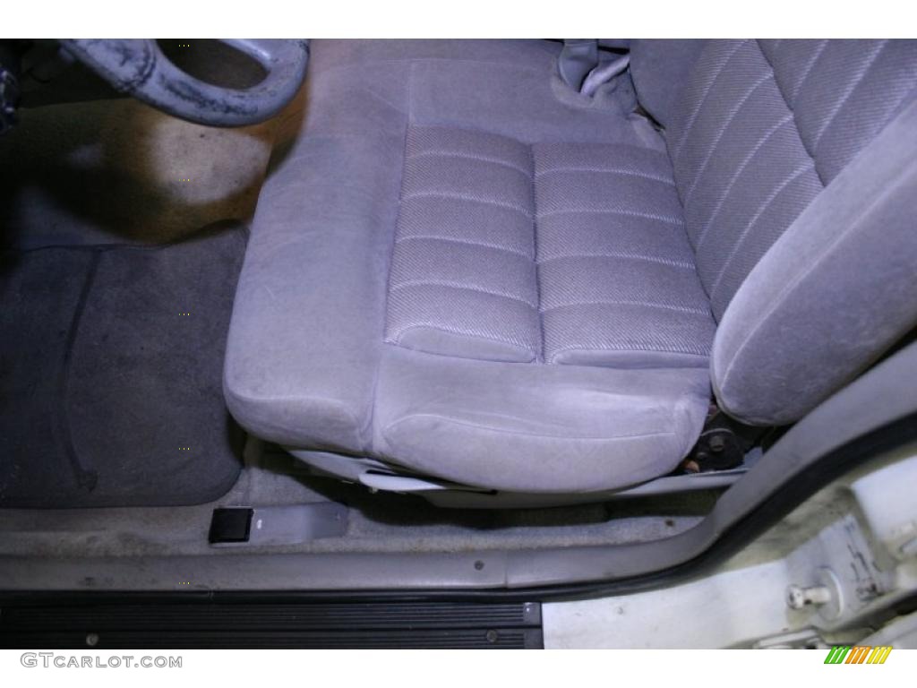 1993 Lumina Sedan - Bright White / Gray photo #16