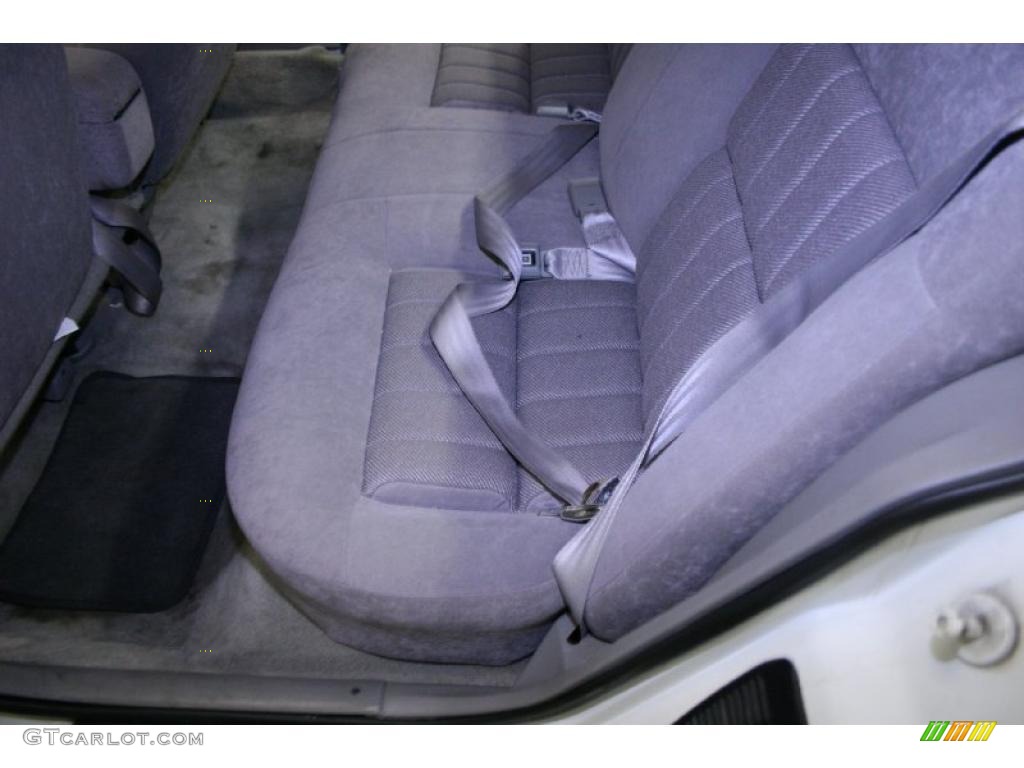1993 Lumina Sedan - Bright White / Gray photo #17
