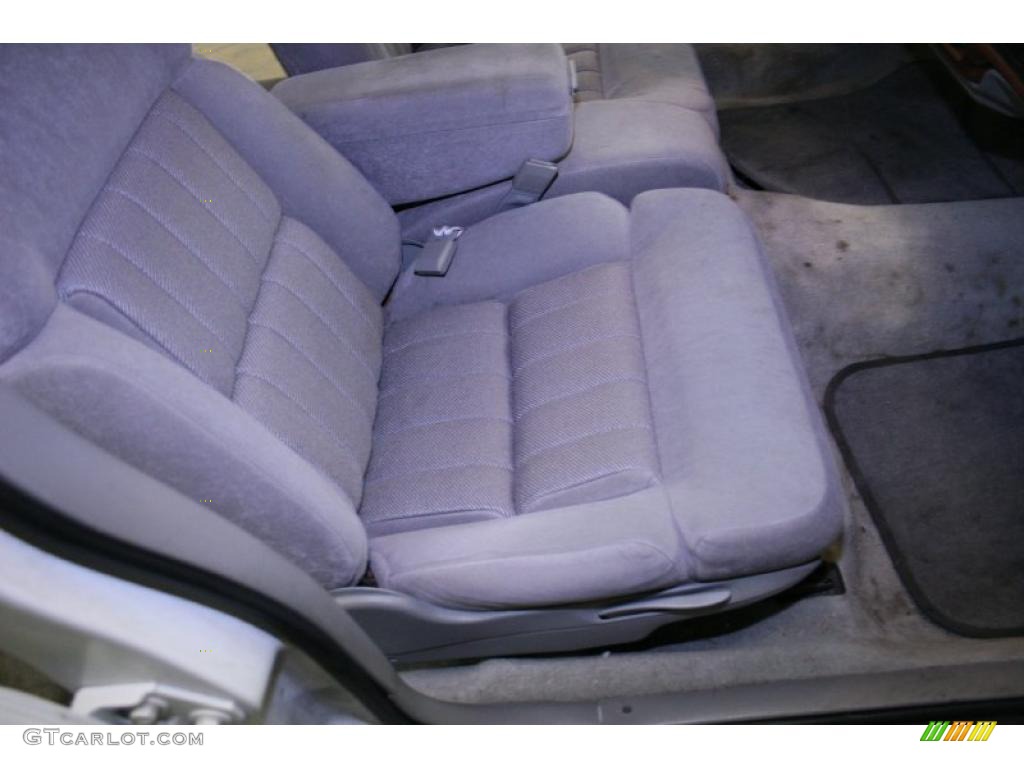 1993 Lumina Sedan - Bright White / Gray photo #19