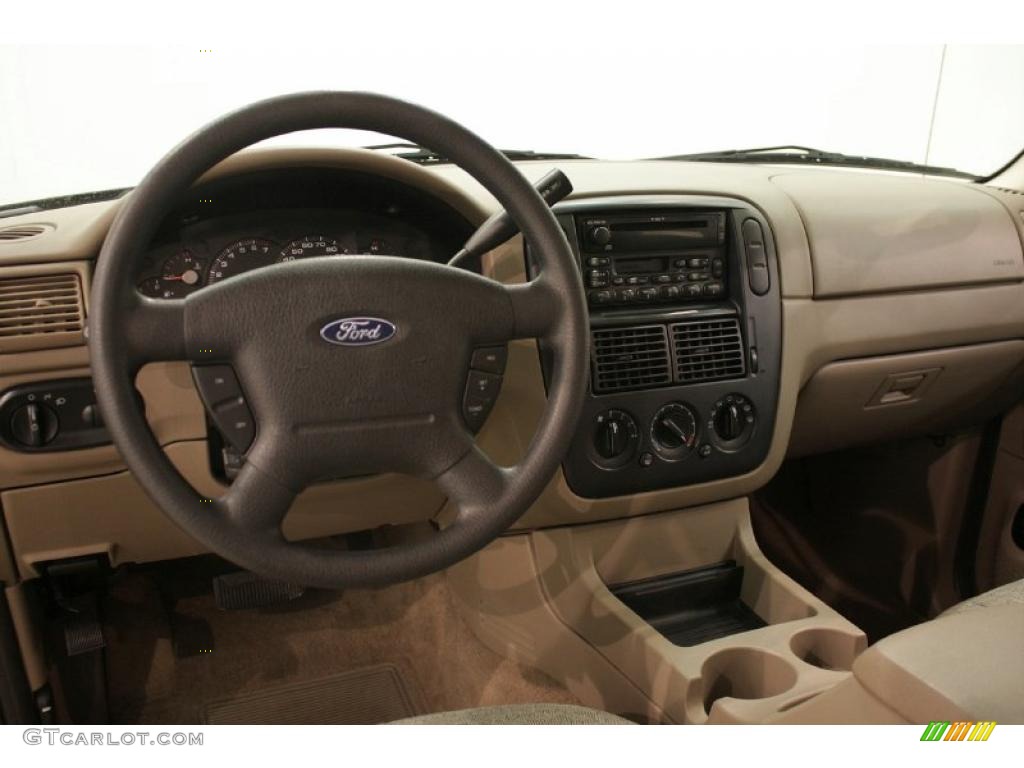 2003 Explorer XLS 4x4 - Harvest Gold Metallic / Medium Parchment Beige photo #12