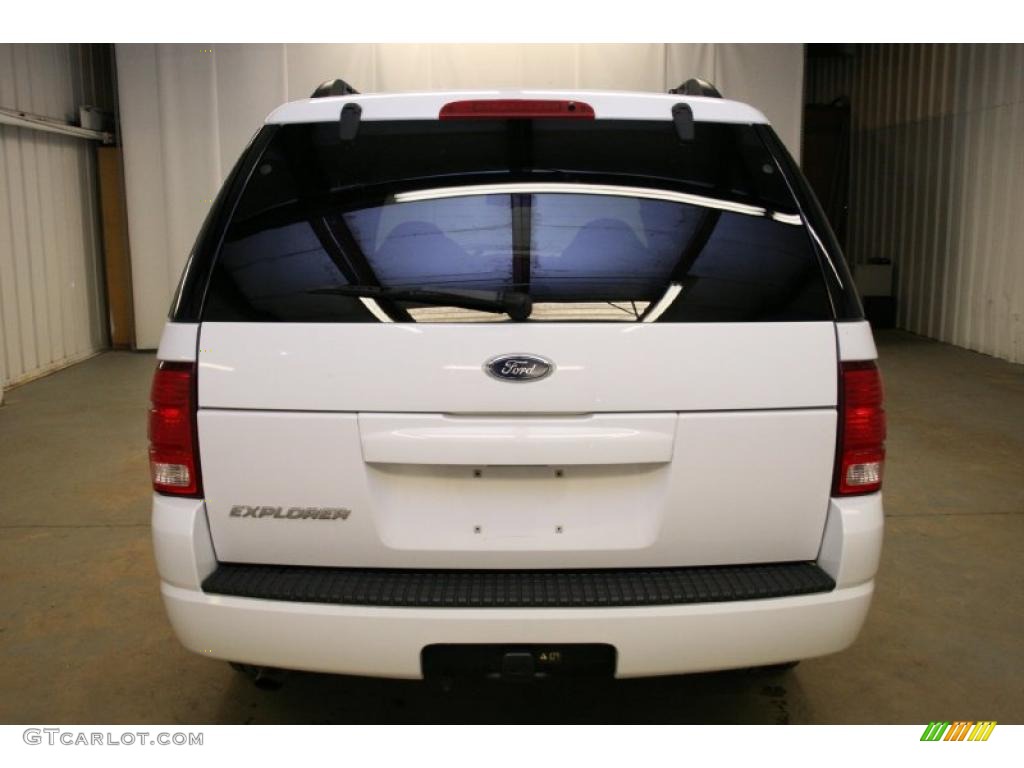 2002 Explorer XLS 4x4 - Oxford White / Graphite photo #6