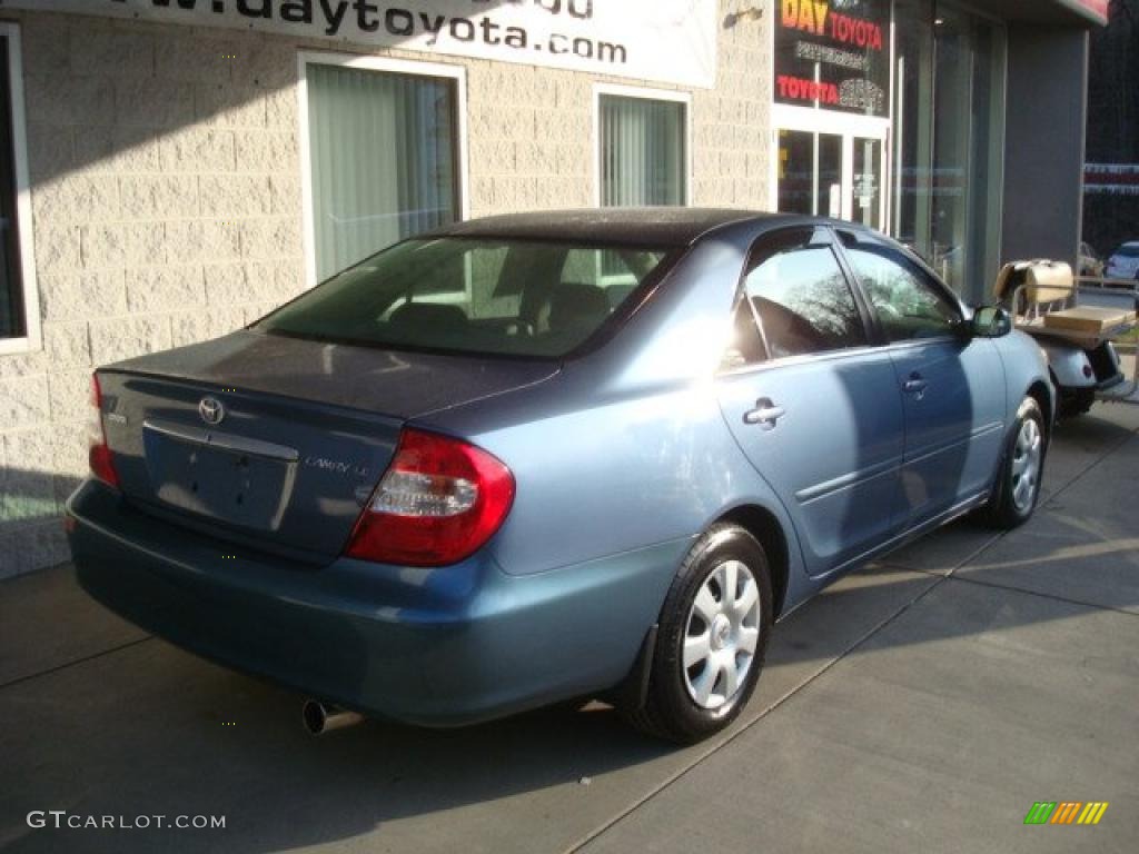 2002 Camry LE - Catalina Blue Metallic / Taupe photo #2
