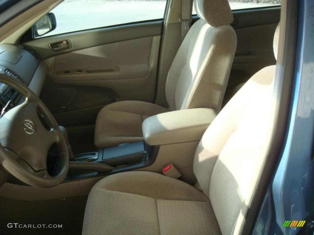 2002 Camry LE - Catalina Blue Metallic / Taupe photo #8