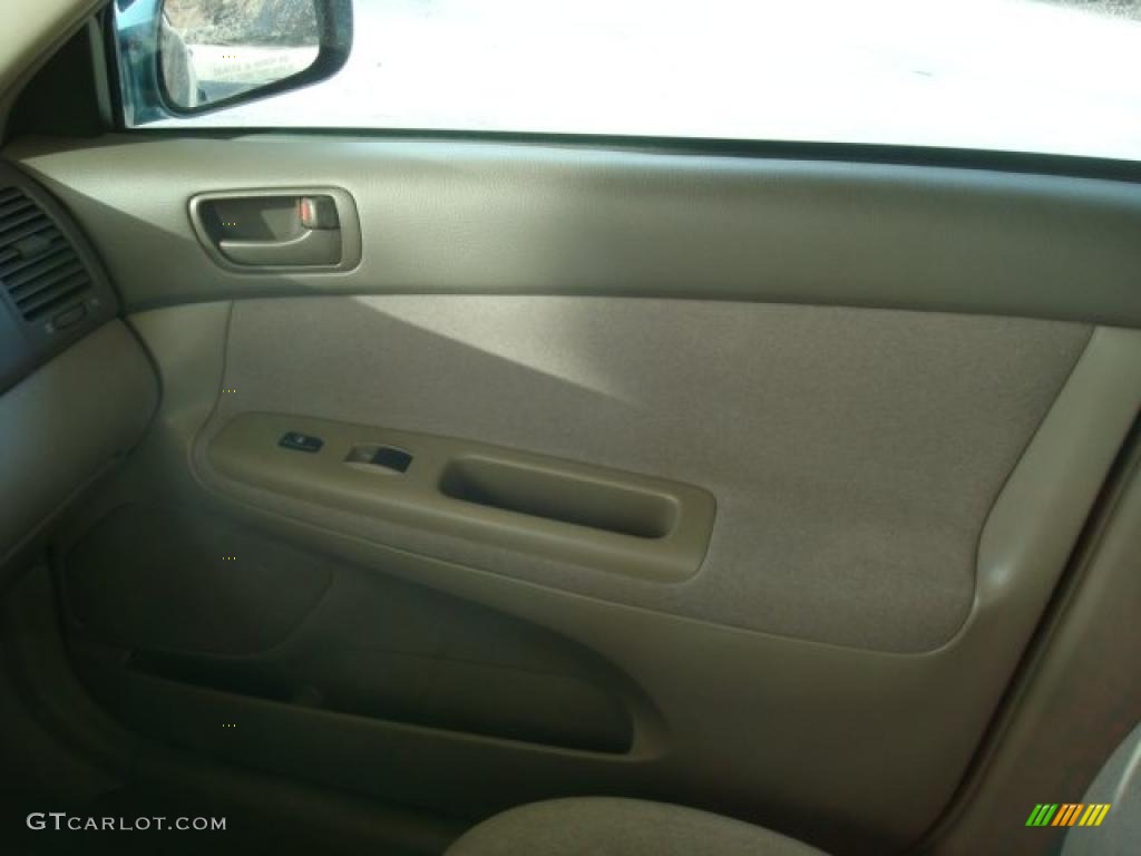 2002 Camry LE - Catalina Blue Metallic / Taupe photo #12