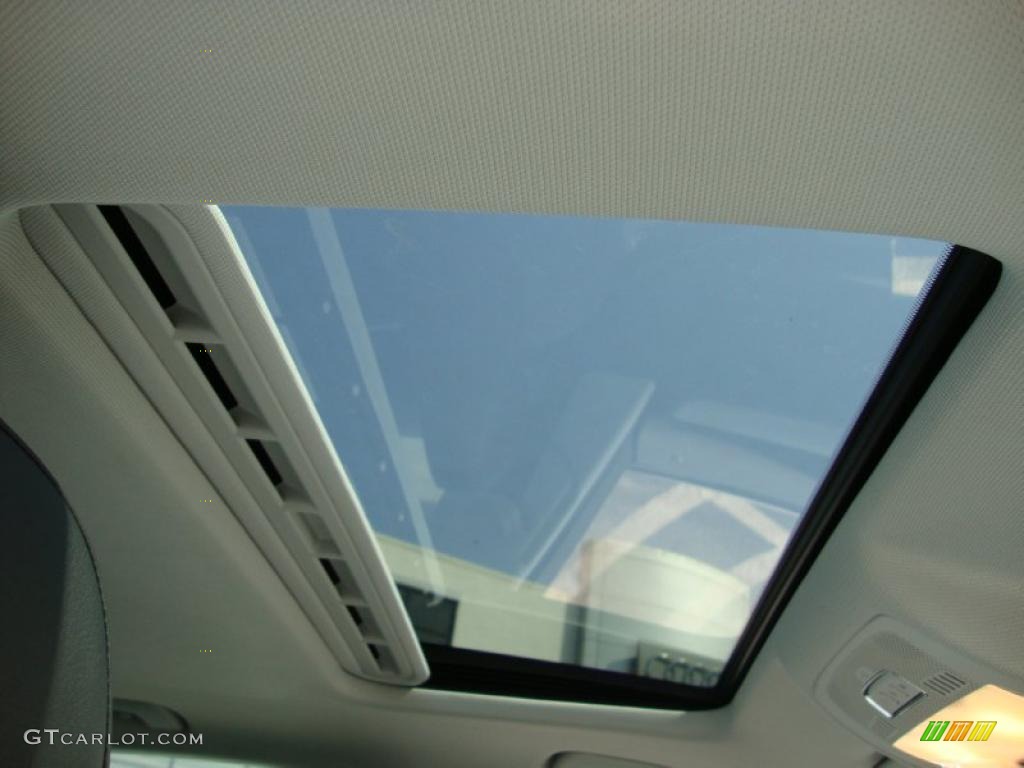 2010 Audi A4 2.0T quattro Sedan Sunroof Photo #27389297