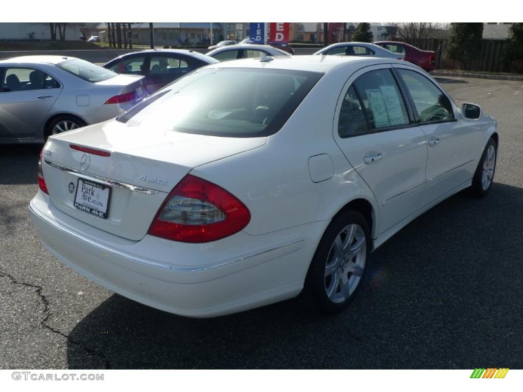 2008 E 350 4Matic Sedan - Arctic White / Black photo #18