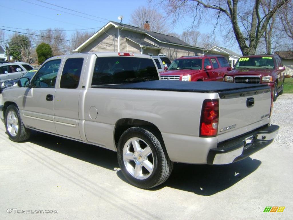 2005 Silverado 1500 LS Extended Cab - Silver Birch Metallic / Dark Charcoal photo #8