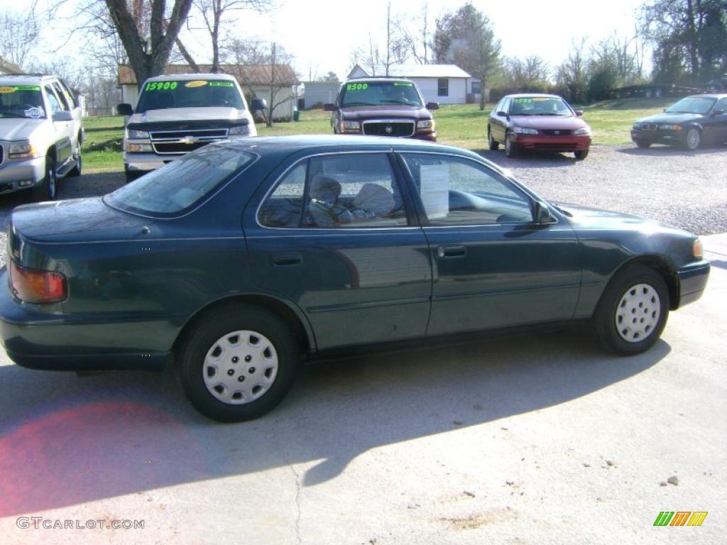 1996 Camry LE Sedan - Dark Emerald Green Metallic / Beige photo #7