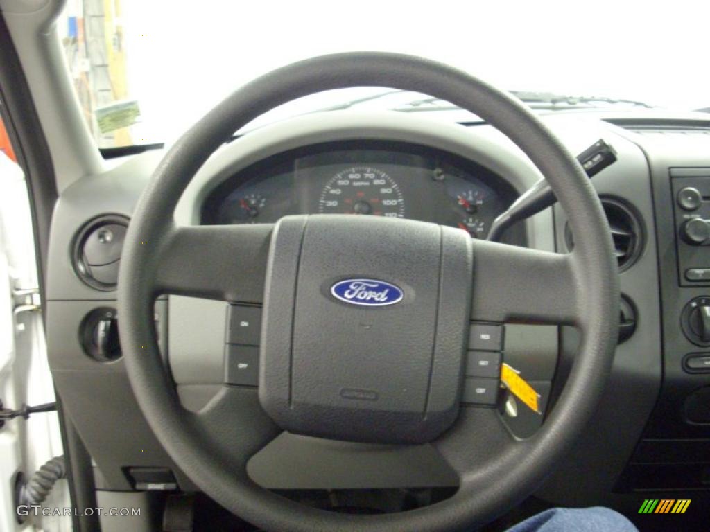 2004 F150 STX Regular Cab - Oxford White / Dark Flint photo #9