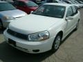 Cream White - L Series L200 Sedan Photo No. 2