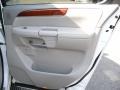 Tuscan White Pearl - QX 56 4WD Photo No. 23