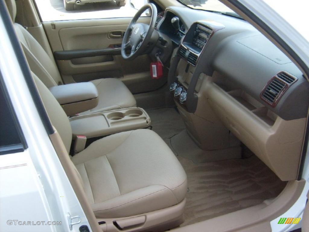 2005 CR-V Special Edition 4WD - Taffeta White / Ivory photo #17