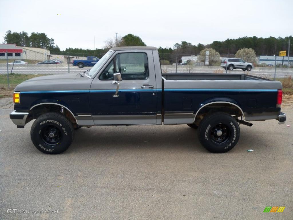 Medium Silver Metallic 1988 Ford F150 XLT Lariat Regular Cab 4x4 Exterior Photo #27399677